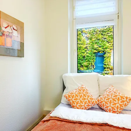 2-schlafzimmer-apartment Bis 4 Pers - Naehe Hbf & Messe Dus Krefeld