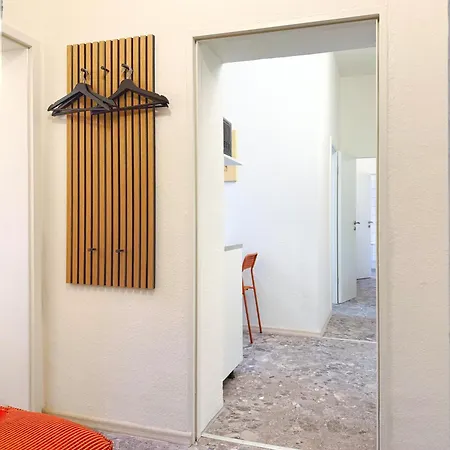 2-schlafzimmer-apartment Bis 4 Pers - Nähe Hbf&messe Dus Apartment *