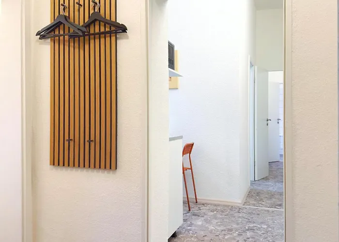 2-schlafzimmer-apartment Bis 4 Pers - Naehe Hbf & Messe Dus דירה *