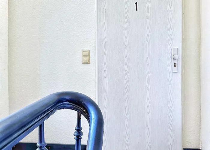 2-schlafzimmer-apartment Bis 4 Pers - Naehe Hbf & Messe Dus דירה קרפלד